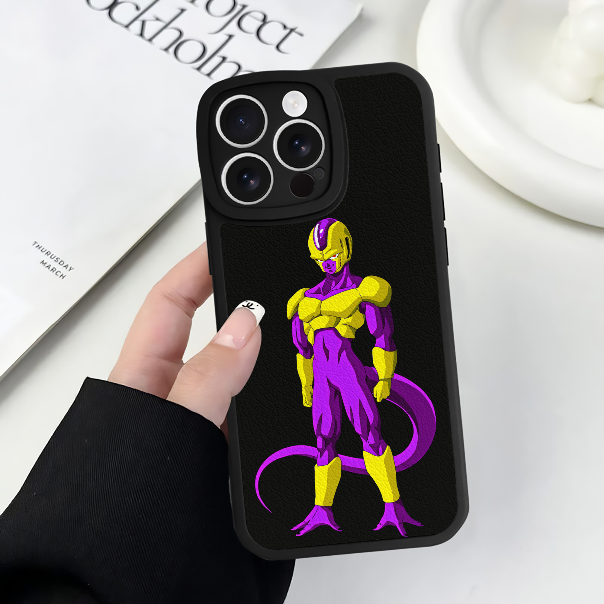 （画像用） ドラゴンボール フリーザ DRAGON BALL Frieza 【iPhone 16シリーズ対応】シリコンスマホケース（レザー調） 材質：シリコン